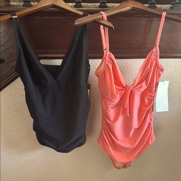 Nicole Miller Other - Nicole Miller Womens Small Black Tankini Top & NWT Coral 1 PC Swimsuit Bundle